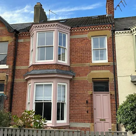Holiday home Victorian In By The Sea *