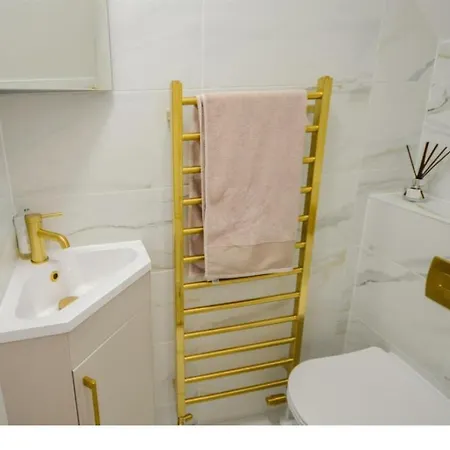 Дом отдыха Victorian In By The Sea *