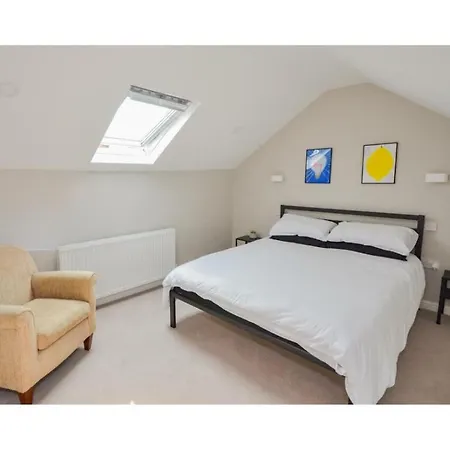 Дом отдыха Victorian In By The Sea